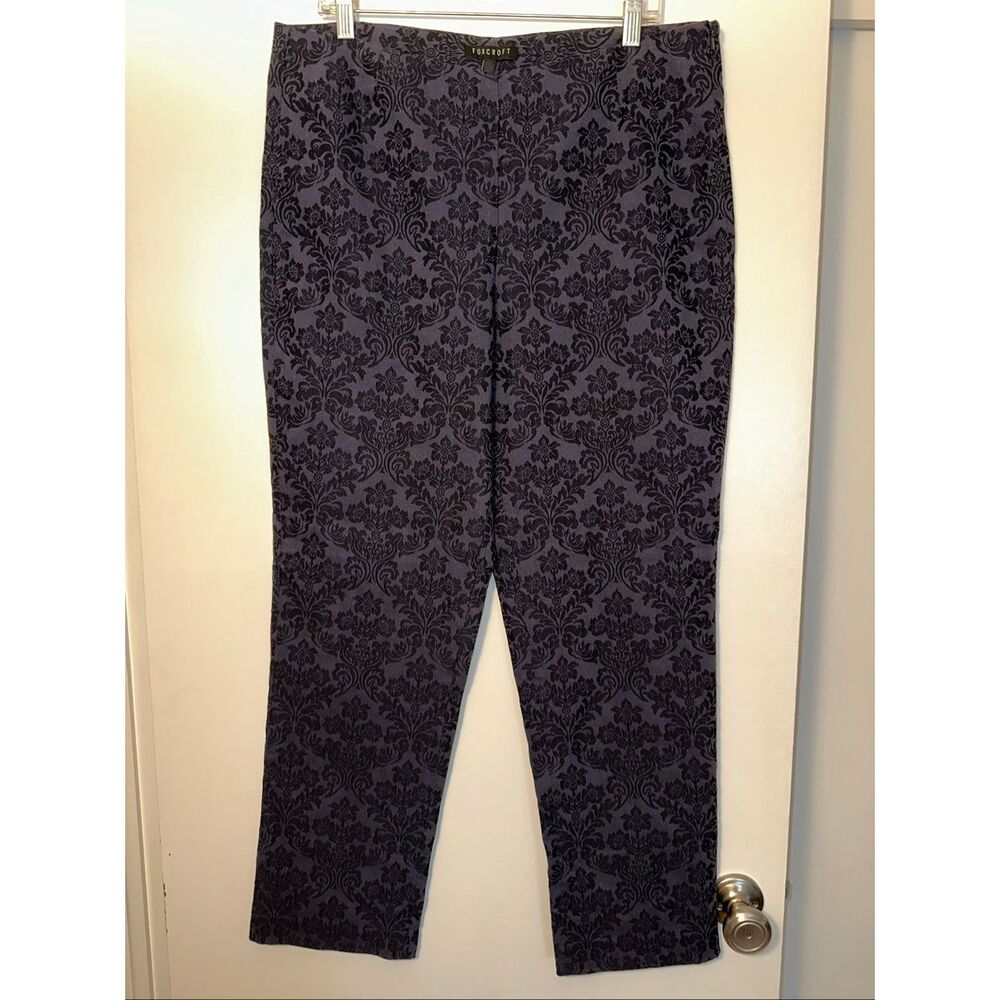 Foxcroft Womens Sz 14 High Rise Ankle Chino Pants Navy Black Embossed Floral EUC